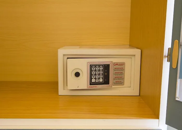 מלון Tenerife 2*