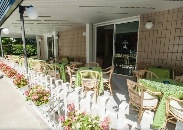 Tenerife Отель 2*