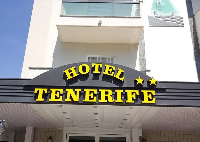 Отель Tenerife Риччоне